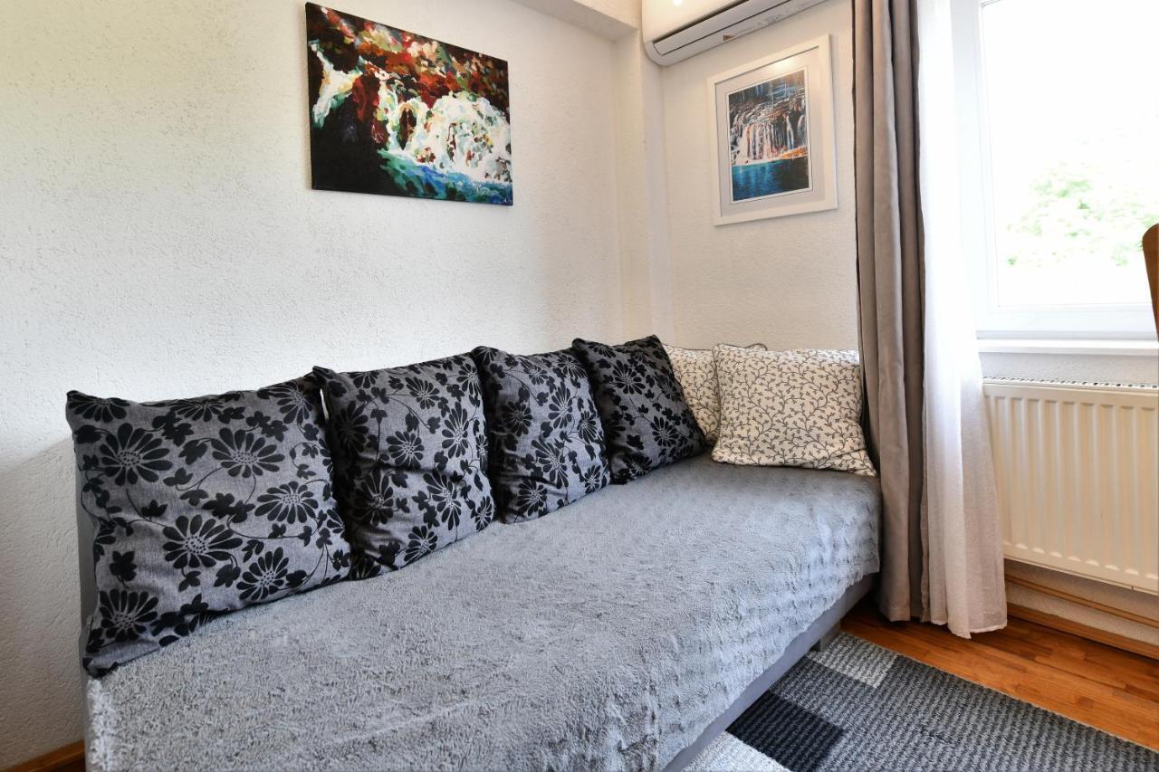 Apartment Marija Zupan Rakovica Exterior foto